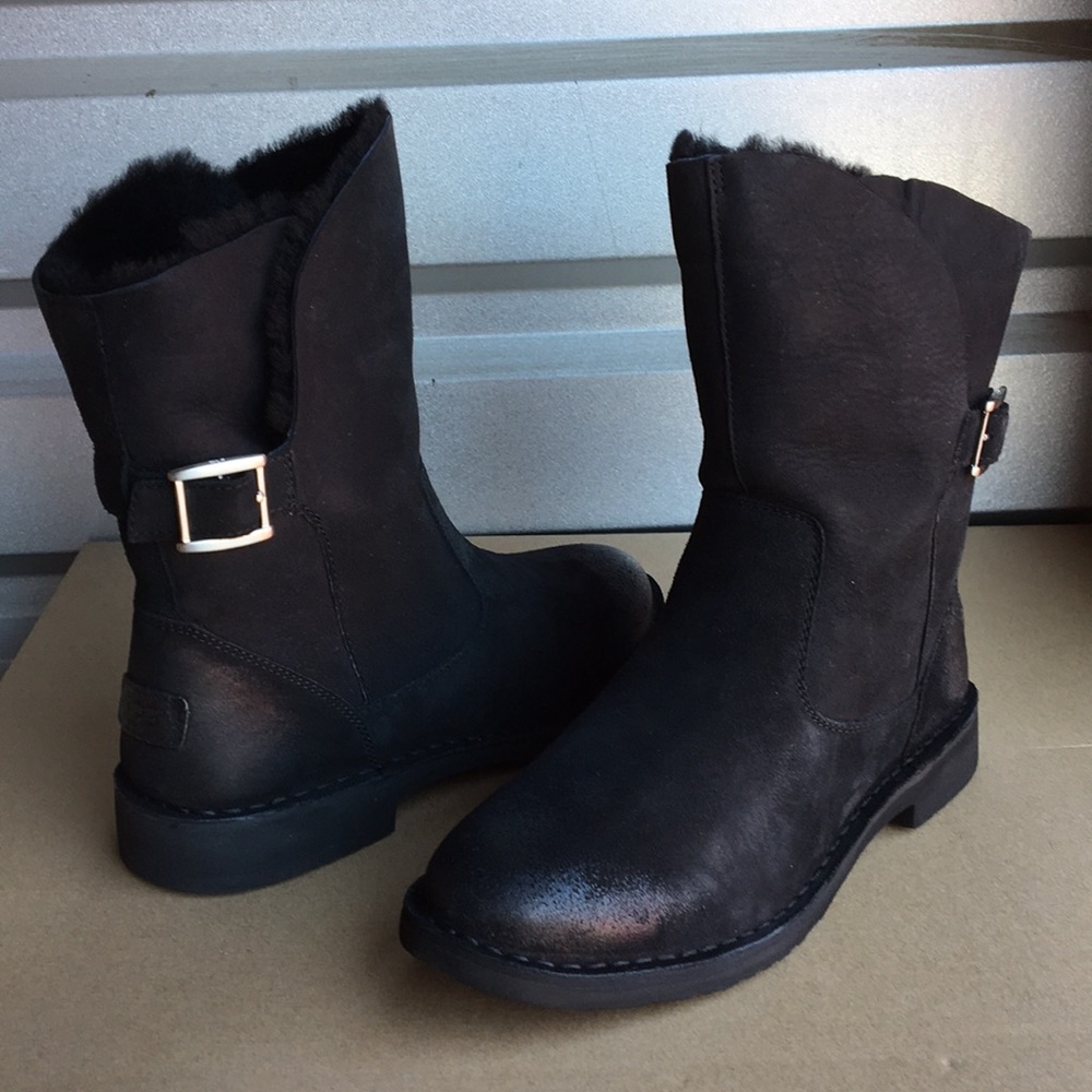 🔥🔥 Ugg Jannika moto black boots 10.5